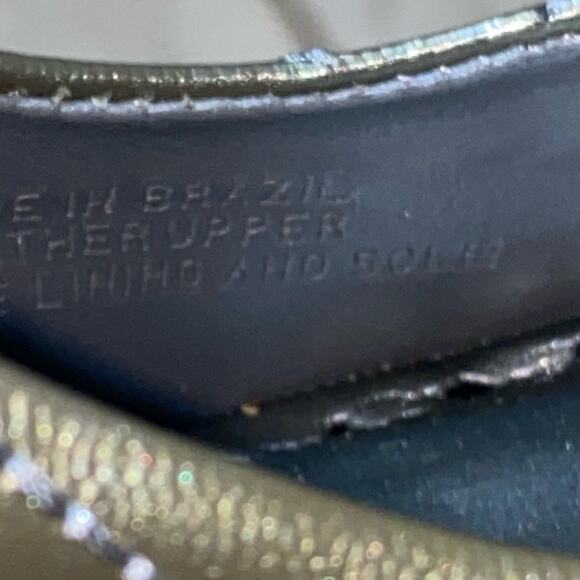 BCBGirls Quilted Black Cap Toe Leather Pump Heels Size 8.5B Army Green - Picture 12 of 15